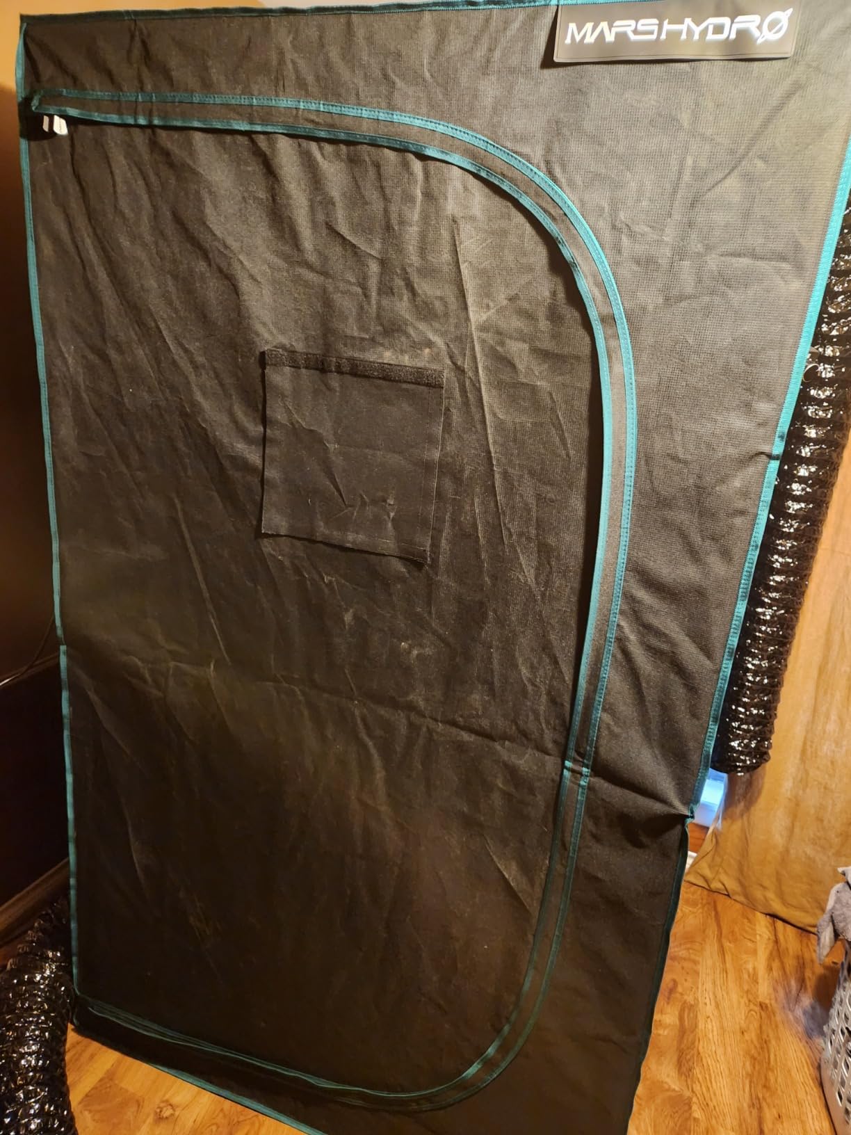 MARS HYDRO 4x4 Smart Grow Tent Kit with TSW2000 with iControl Controller customer photo 1