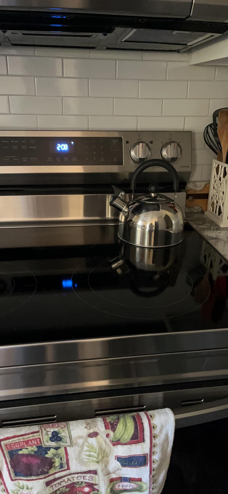 Lily's Home 2 Quart Stainless Steel Whistling Tea Kettle, the Perfect Stovetop Tea and Water Boilers for Your Home, Dorm, Condo or Apartment. (Black) customer photo 2