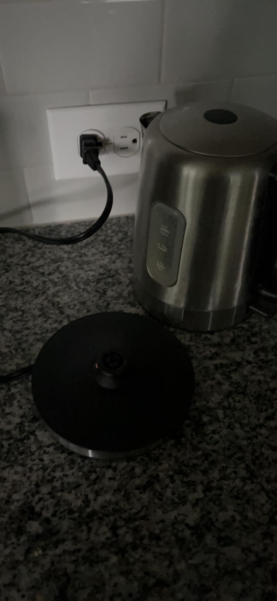 Comfee 1.7L Stainless Steel Electric Tea Kettle, BPA-Free Hot Water Boiler, Cordless with LED Light, Auto Shut-Off and Boil-Dry Protection, 1500W Fast Boil customer photo 2