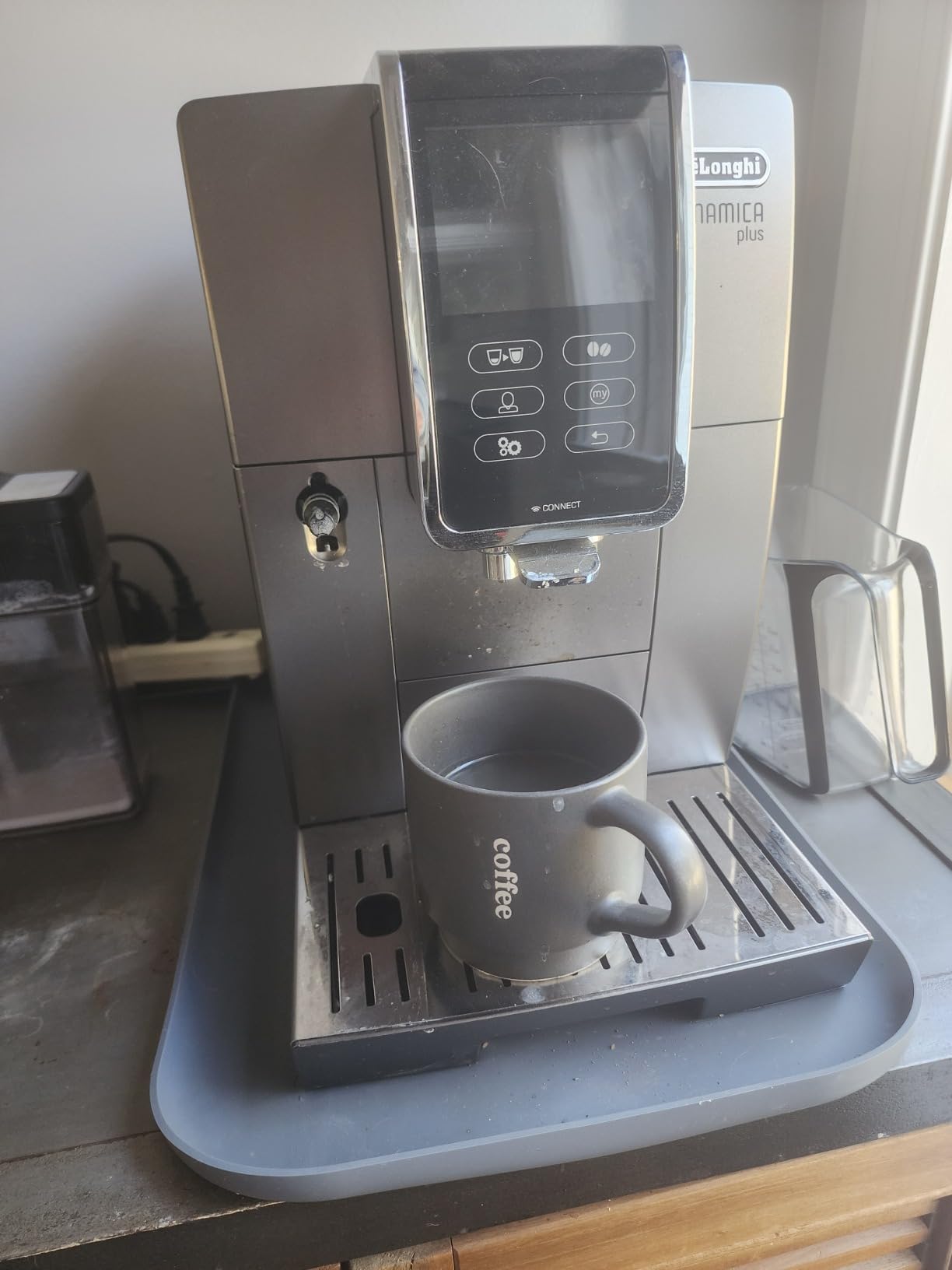 De'Longhi Dinamica LatteCrema Espresso Machine with Automatic Milk Frother for Latte, Cappuccino, Built-in Grinder, Silver, ECAM35075SI customer photo 2
