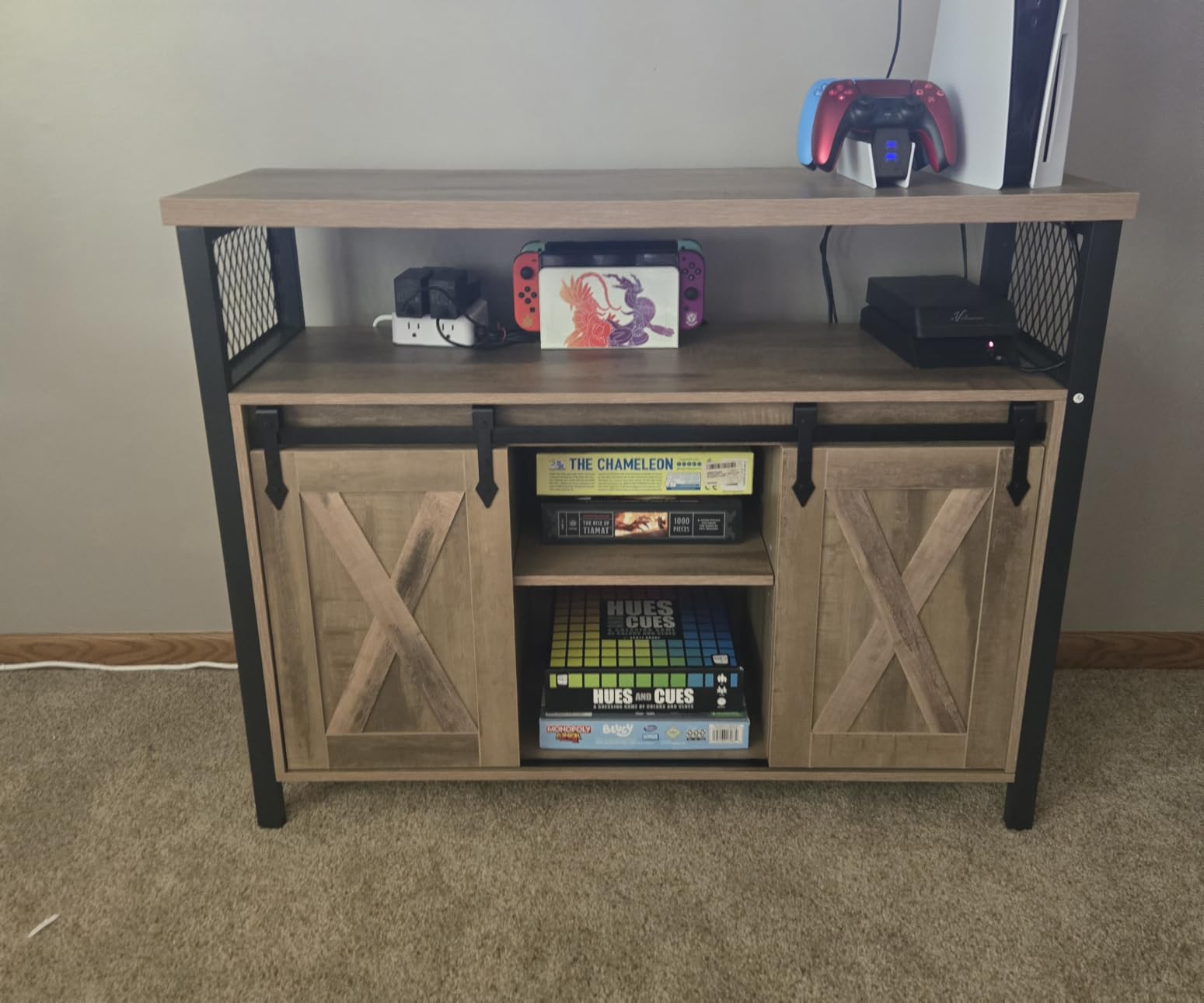 VASAGLE Buffet Cabinet, Coffee Bar with 1 Sliding Barn Door customer photo 1