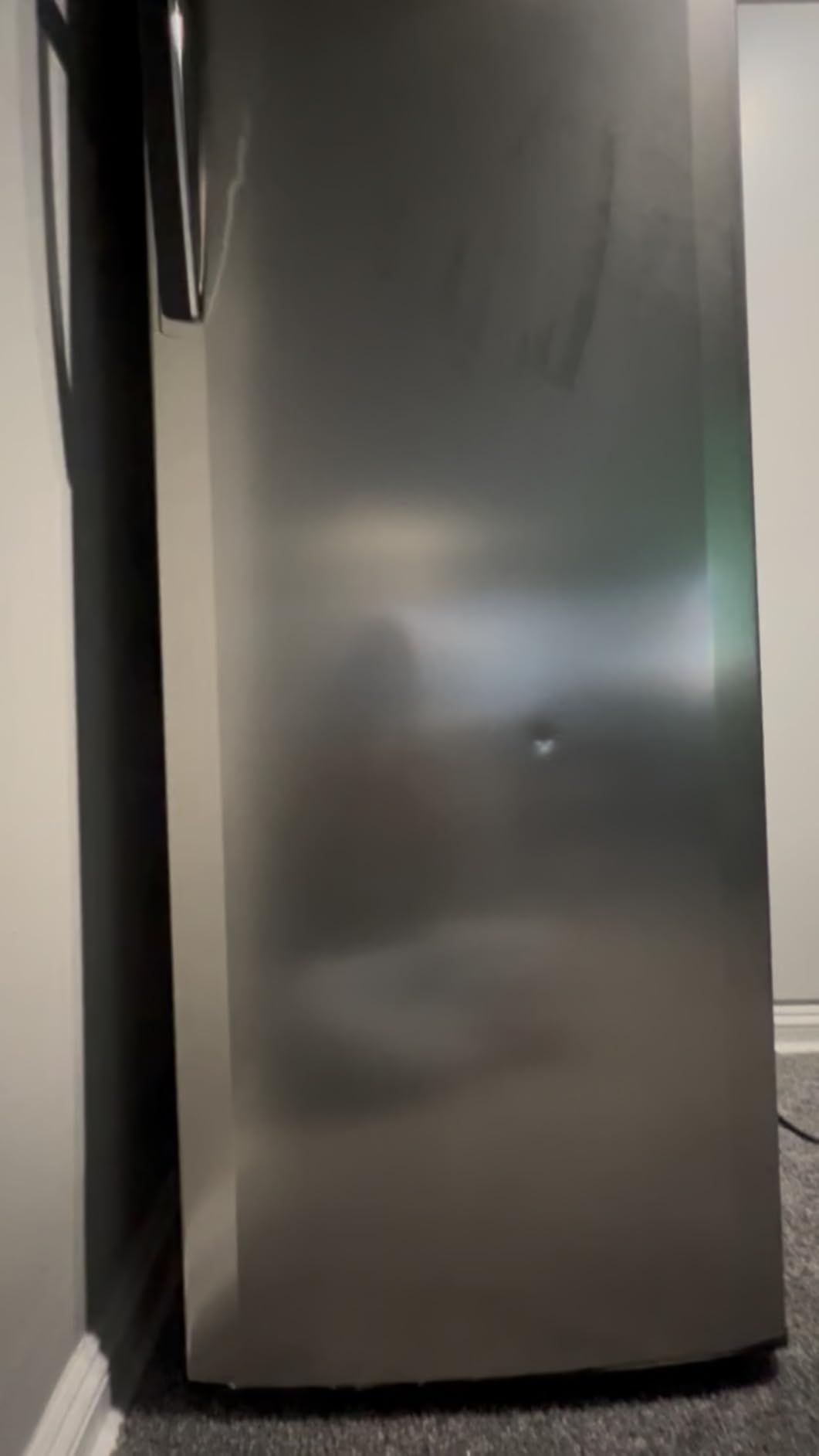 Hamilton Beach HBFRF1100, 11 cu ft, Upright Freezer, White customer photo 1