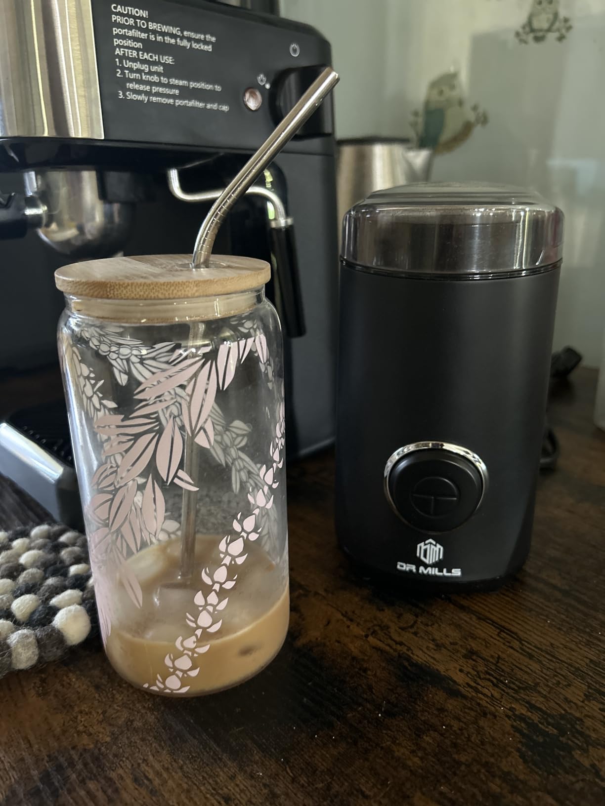 DR MILLS DM-7441W Coffee Grinder Electric, Coffee Bean and Dried Spice Grinder, One Touch Operation, Blade and Cup Made with SUS304 Stainless Steel (White) customer photo 2