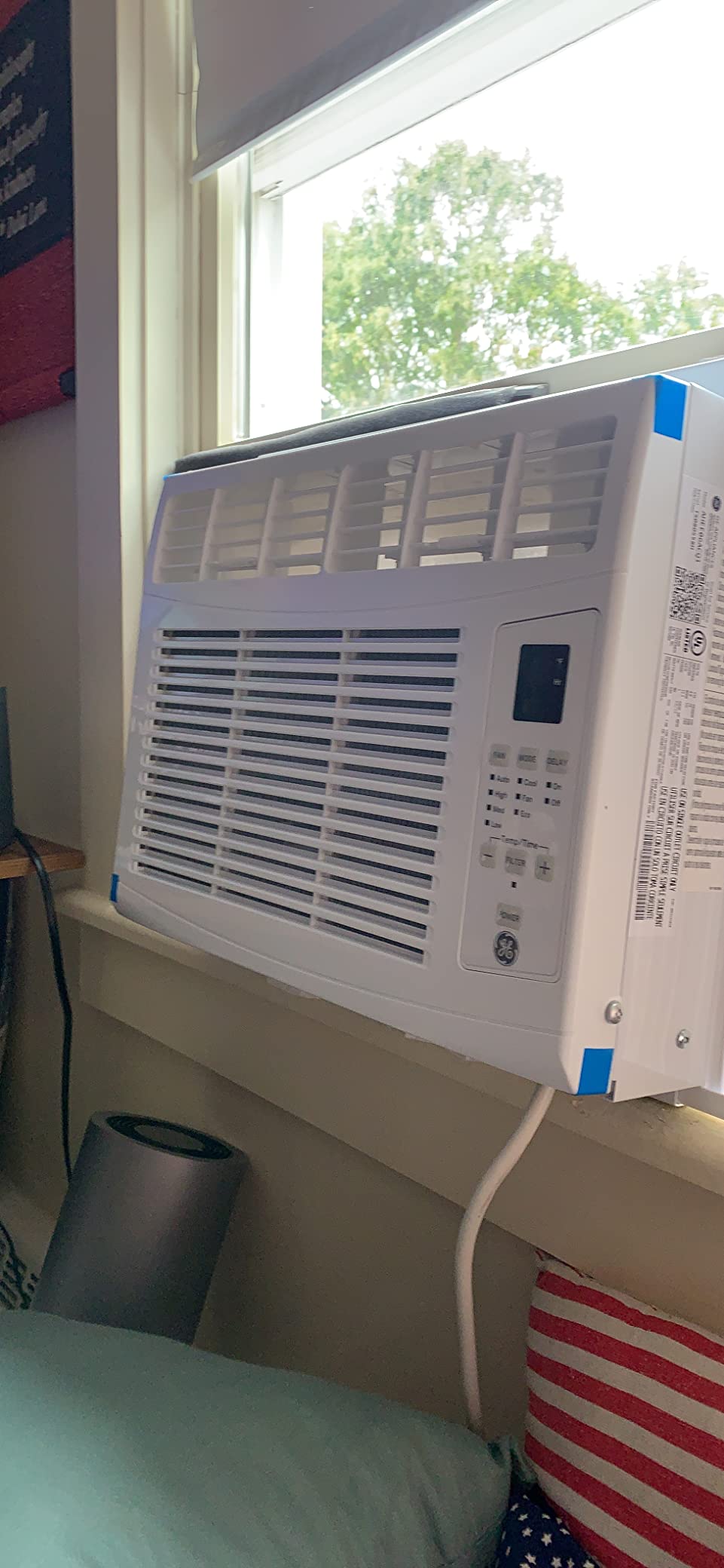 GE Electronic Window Air Conditioner 6000 BTU, Efficient Cooling for Smaller Areas Like Bedrooms and Guest Rooms, 6K BTU Window AC Unit with Easy Install Kit, White customer photo 1