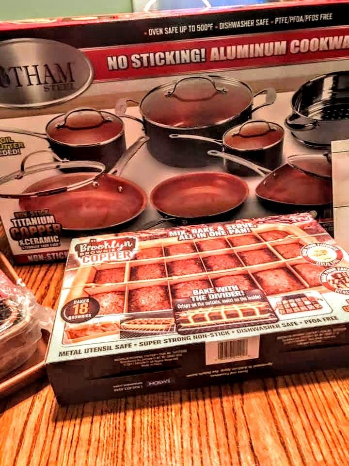 GOTHAM STEEL 12 Pc Ceramic Cookware Set, Diamond & Titanium Reinforced customer photo 1