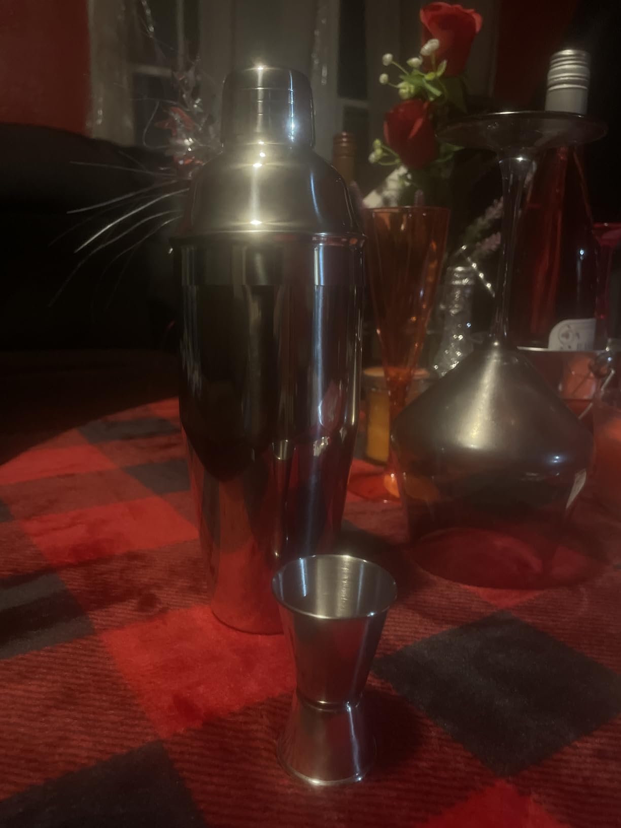 WPHUAW 24oz Cocktail Shaker Bar Set-Professional Margarita Mixer Drink Shaker Professional Stainless Steel Bar Tools Built-in Bartender Strainer for Martini Kit customer photo 1
