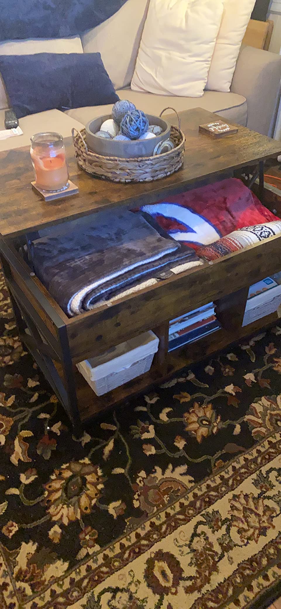 VASAGLE Lift Top Coffee Table with Storage Shelf, 3 Compartments customer photo 1