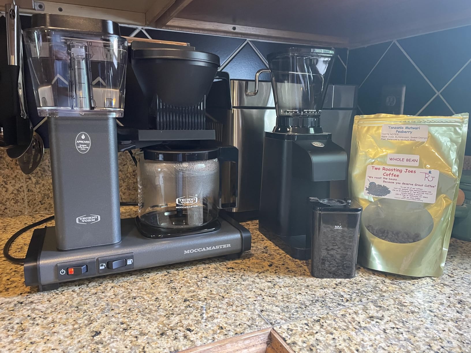 Moccamaster 53933 KBGV Select 10-Cup Coffee Maker, Off-White, 40 ounce, 1.25l customer photo 2