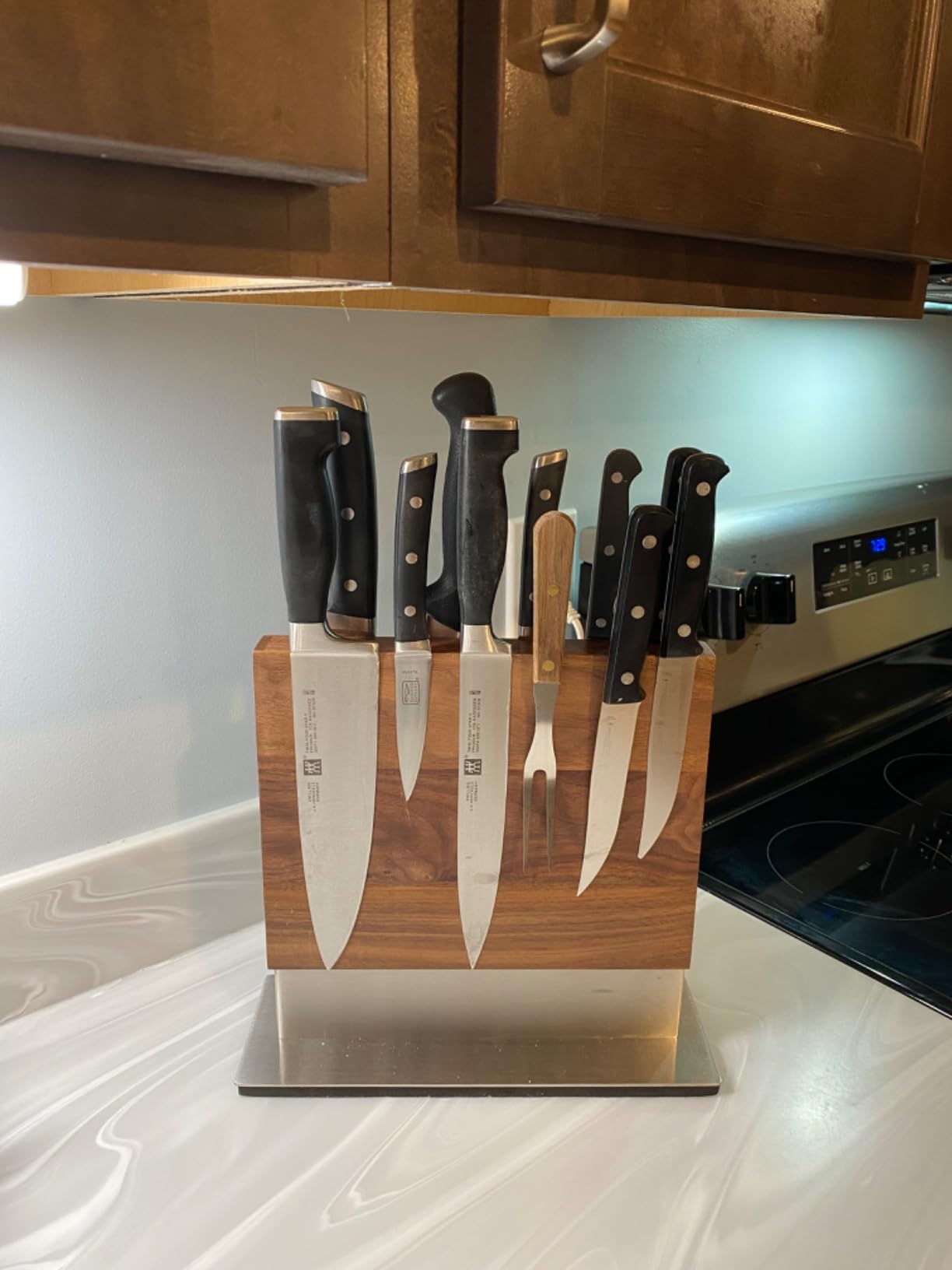 Coninx Magnetic Knife Holder with display stand, Double Sided Strong Magnetic Knife block for Kitchen counter top, Universal empty storage Organizer Block (Walnut Wood) customer photo 2