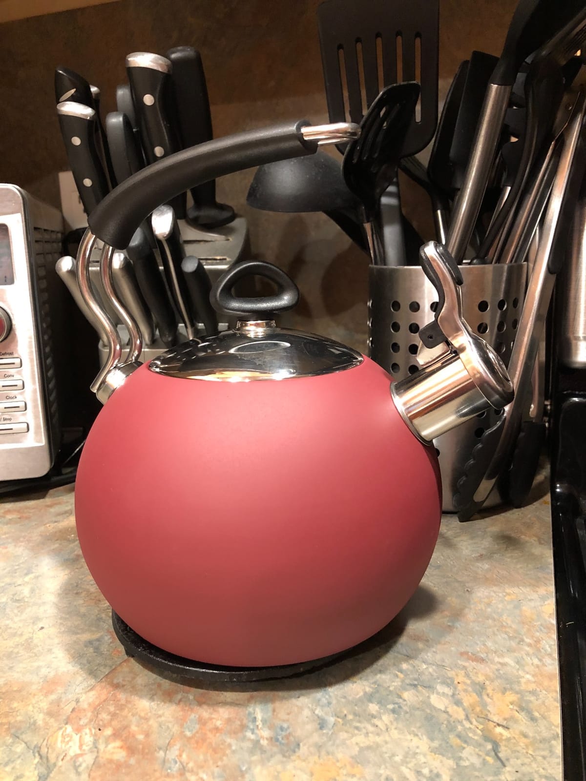 Whistling Tea Kettle Stovetop, 2.64 Quart Black Tea Pot customer photo 1