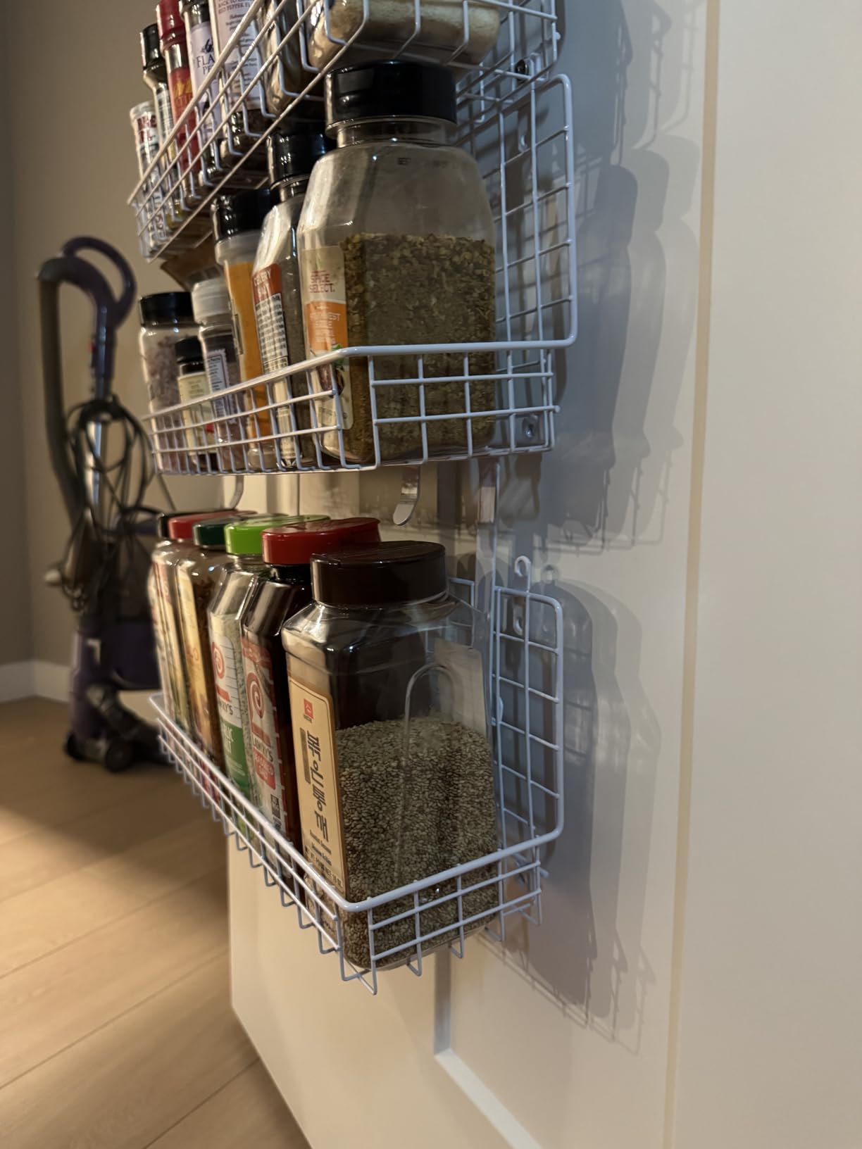 JKsmart 6-Tier Spice Rack Organizer with Door Hook, Wall Mounted & Over the Door Spice Racks for Kitchen Pantry Door Cabinet, Two Size, Large Capacity, Black customer photo 2
