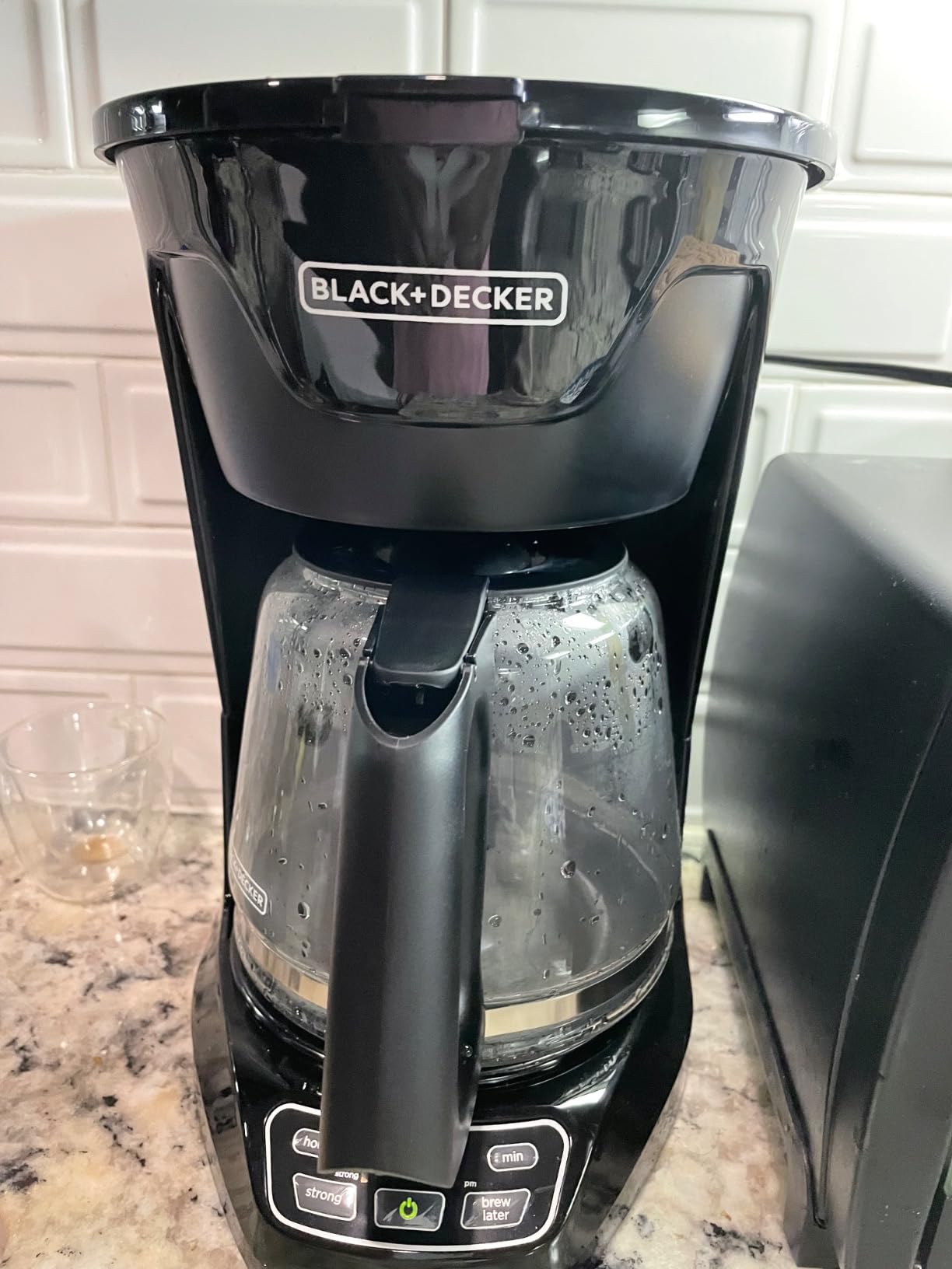 BLACK+DECKER 12-Cup* Programmable Coffeemaker, Black customer photo 1