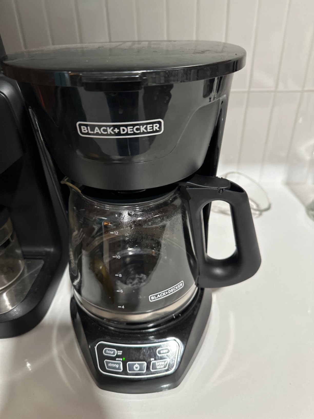 BLACK+DECKER 12-Cup* Programmable Coffeemaker, Black customer photo 2