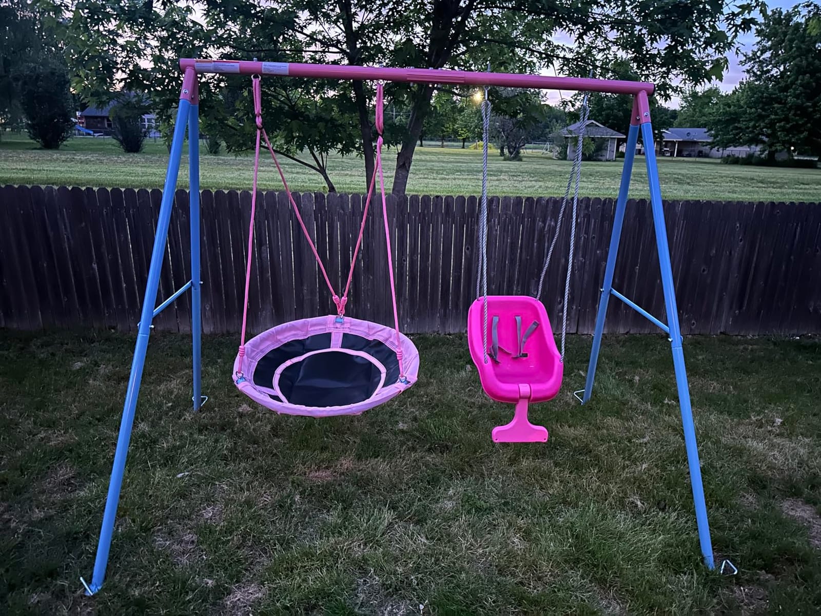Lunafun Swing Sets for Backyard, 440lbs Swing Set with Heavy-Duty A-Frame Metal Stand, 1 Saucer Swing Seat & 1 Belt Swings Seat customer photo 1