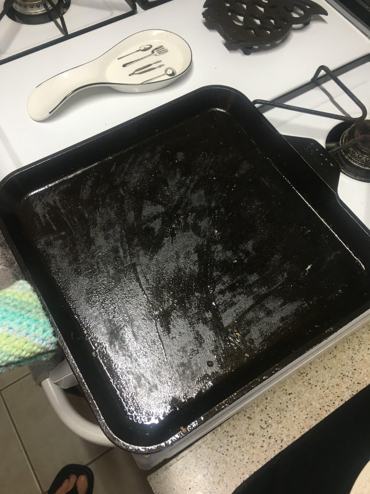 Lodge Pre-Seasoned Cast Iron Square Griddle, PFAS-Free, 11 Inches customer photo 1