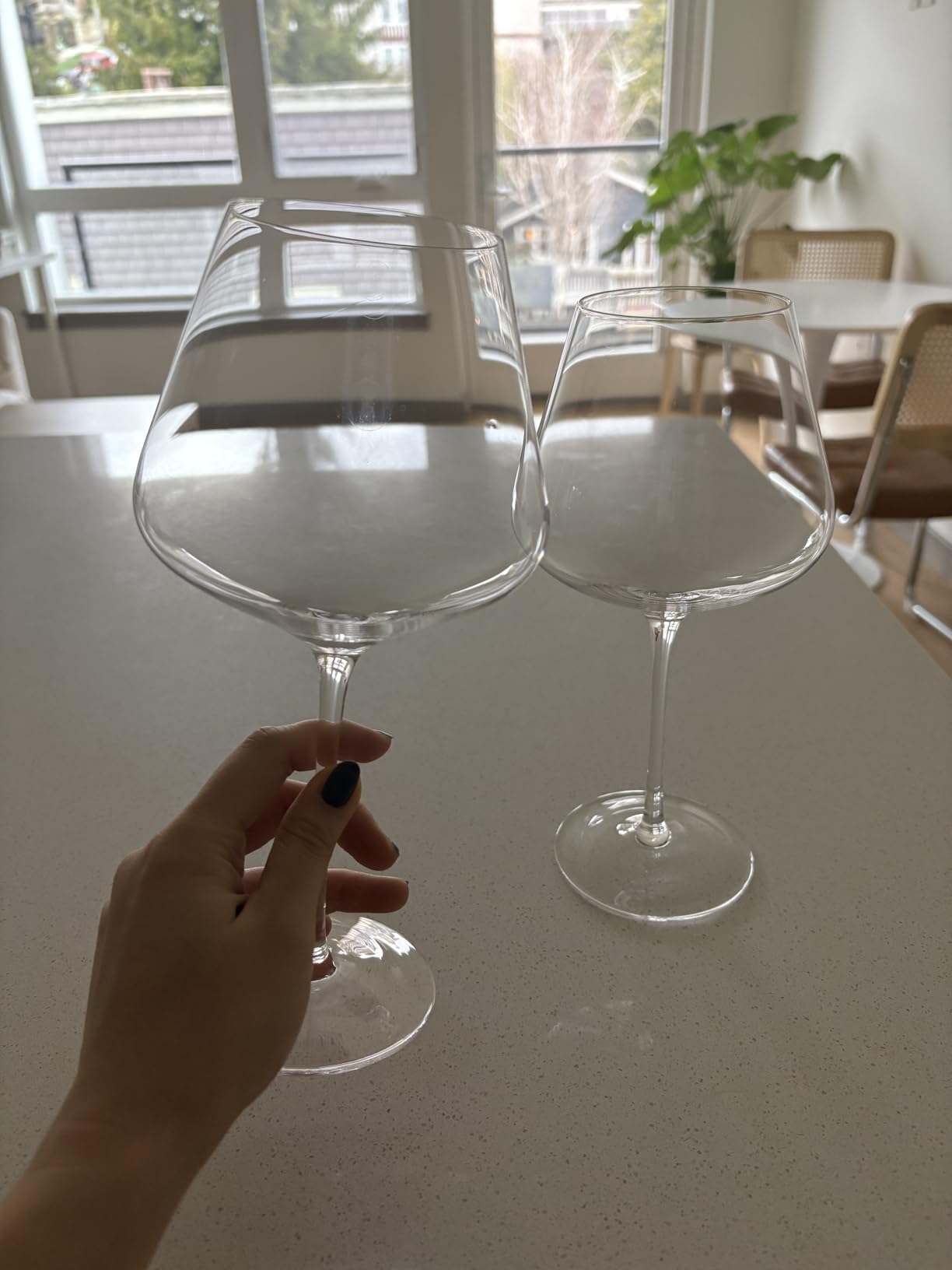JBHO Set of 4-21 Ounce Hand Blown Italian Style Crystal Burgundy Wine Glasses - Lead-Free Premium Crystal Clear Glass - Gift-Box for any Occasion customer photo 2