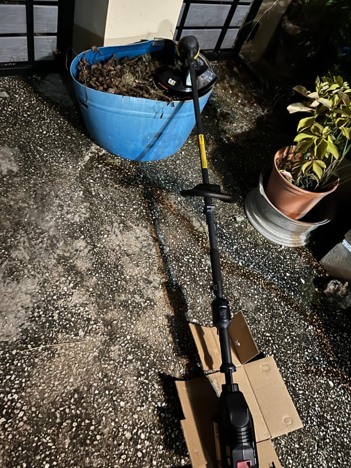Cat® DG610 60V 15” Brushless String Trimmer Cordless with Dual Line Bump Feed Head, Edger with Quick Line Load, Weed Trimmer with ECO Mode for Extended Runtime – Battery & Charger Included customer photo 2