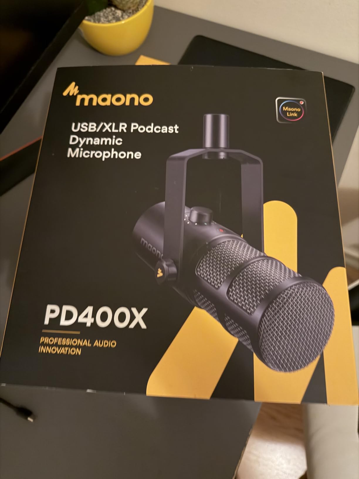 MAONO PD400X Dynamic Microphone, USB/XLR Podcast PC Mic with Software | EQ, Tap-to-Mute, Headphone Jack, Gain Knob & Volume Control, Studio Mic for Broadcast, Recording, Streaming & Gaming customer photo 2