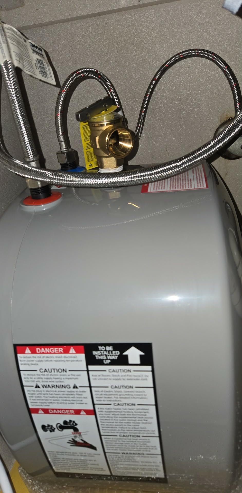 FOGATTI Electric Mini Tank Water Heater, 4.0 Gallon Point of Use Instant Hot Water Heater 120V 1440W, Food Truck Water Heater, Under Sink, Wall or Floor Mounted, Easy to Install customer photo 2