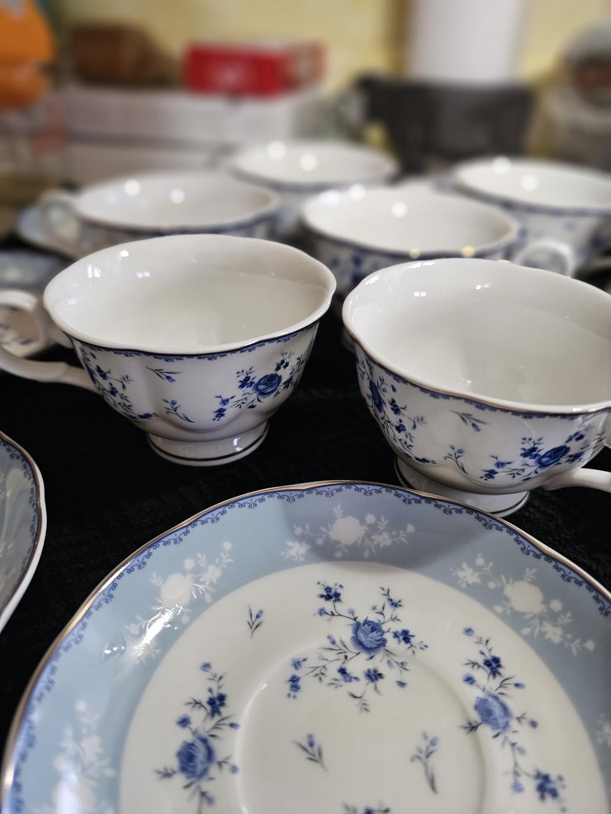 fanquare 15 Piece British Blue Rose Porcelain Tea Set customer photo 1
