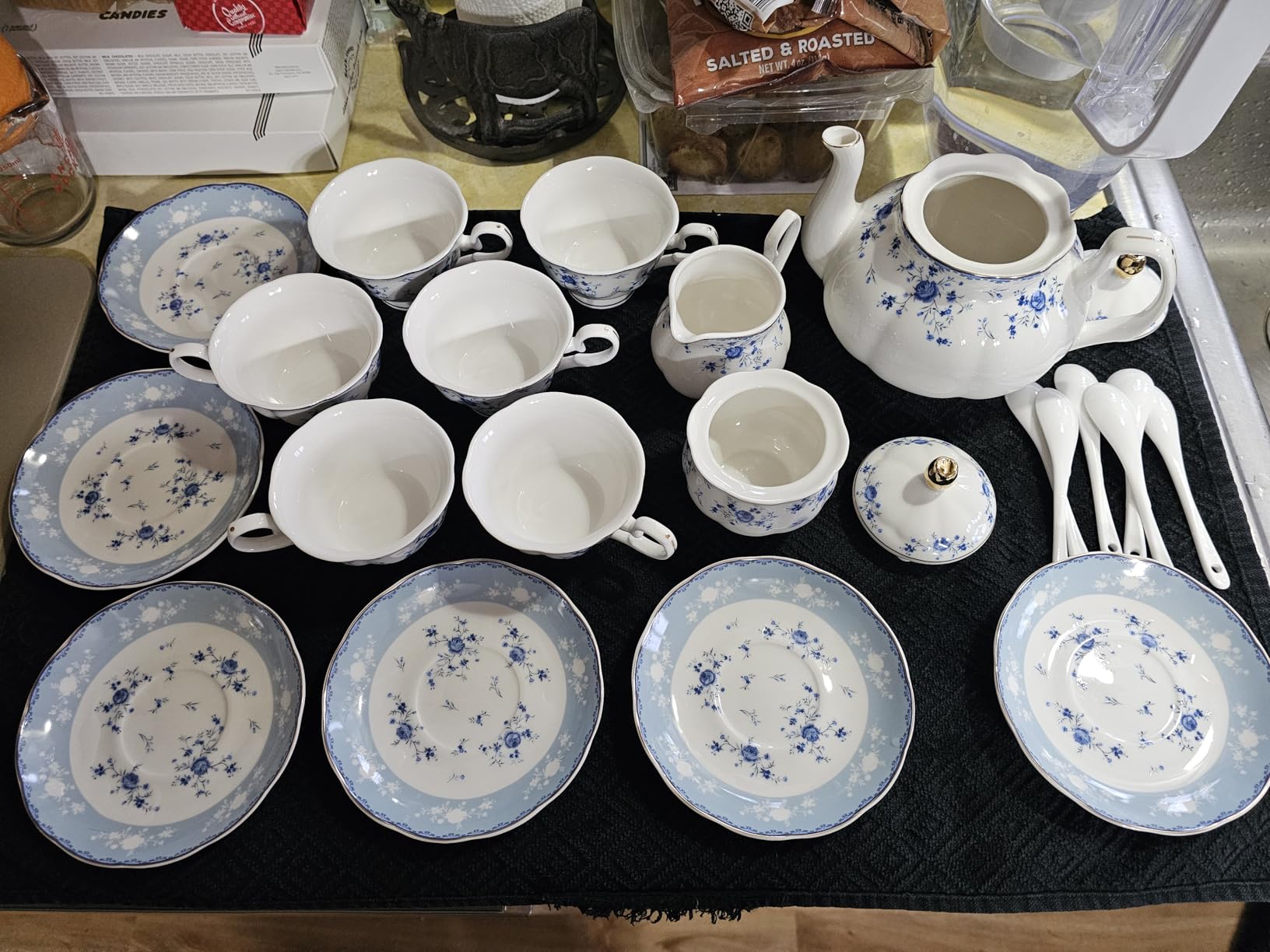 fanquare 15 Piece British Blue Rose Porcelain Tea Set customer photo 2