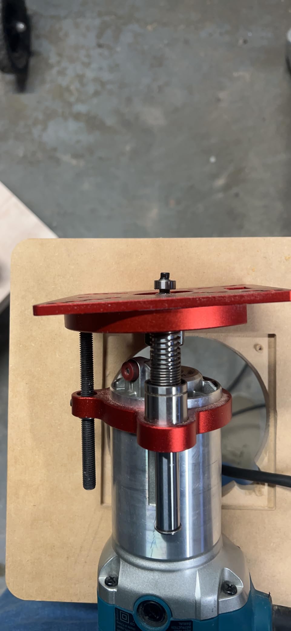 Adjustable Router Lift for 65mm Diameter Universal Trimming Machine,Aluminum Under-Table Router Base for Router Table Insert Base Plate with Double Stainless Steel Support Rod,MG-061BK customer photo 2