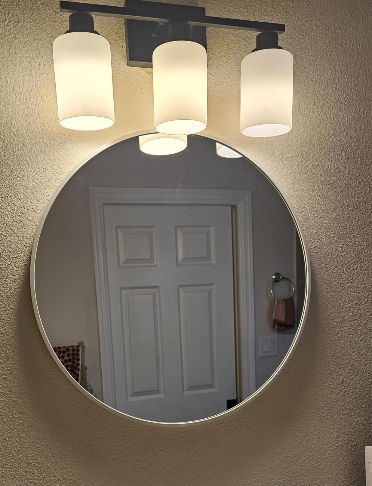 Sunniry Small Round Mirror, 16 inch Black Circle Mirror, Matte Metal Frame customer photo 1