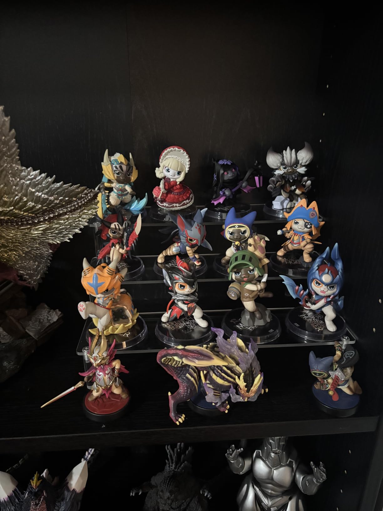 HENABLE Large Acrylic Display Risers, Perfume Stand Organizer, Clear Acrylic Shelf Risers for Display Stands for Food, Tabletop Use, Amiibo Funko POP Figure, 3 Tier Clear Cupcake Stand Risers customer photo 1