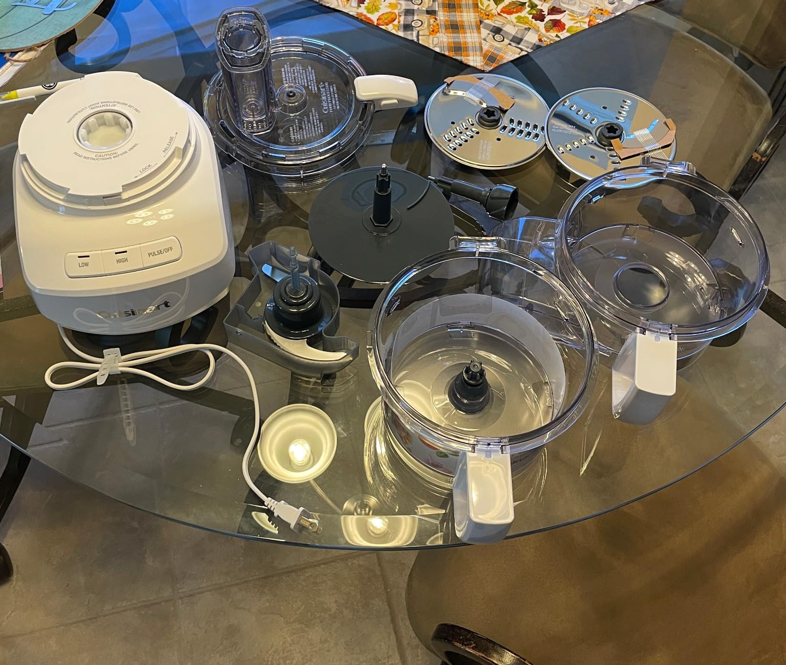 Cuisinart 9-Cup Continuous Feed Food Processor with Fine and Medium Reversible Shredding and Slicing Disc, Universal Blade, Continuous-Feed Attachment, and In-Bowl Storage (White) customer photo 2