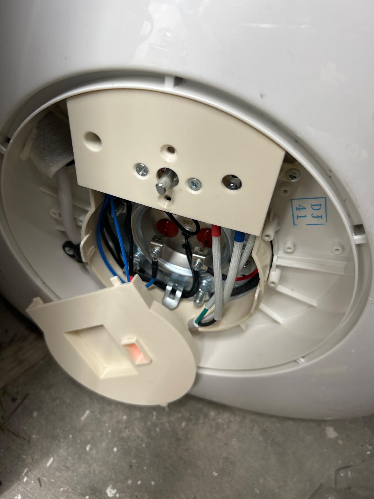 Electric Tank Water Heater 8.0 Gal, 120V Mini Under Sink with Anode Rod customer photo 1