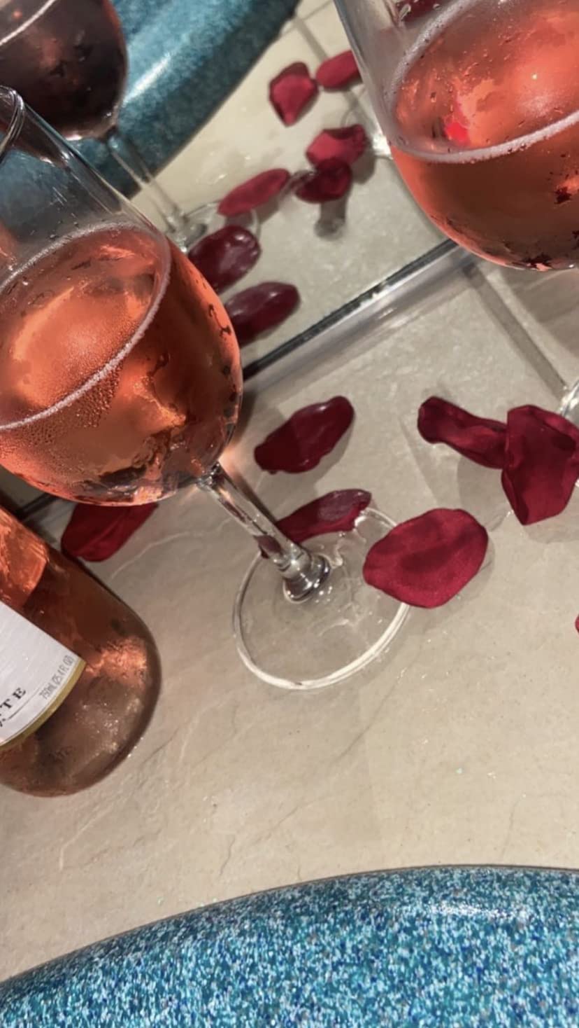 PARACITY Wine Glasses Set of 4, Hand-Blown Long Stem, Clear Glass, 15 oz customer photo 2