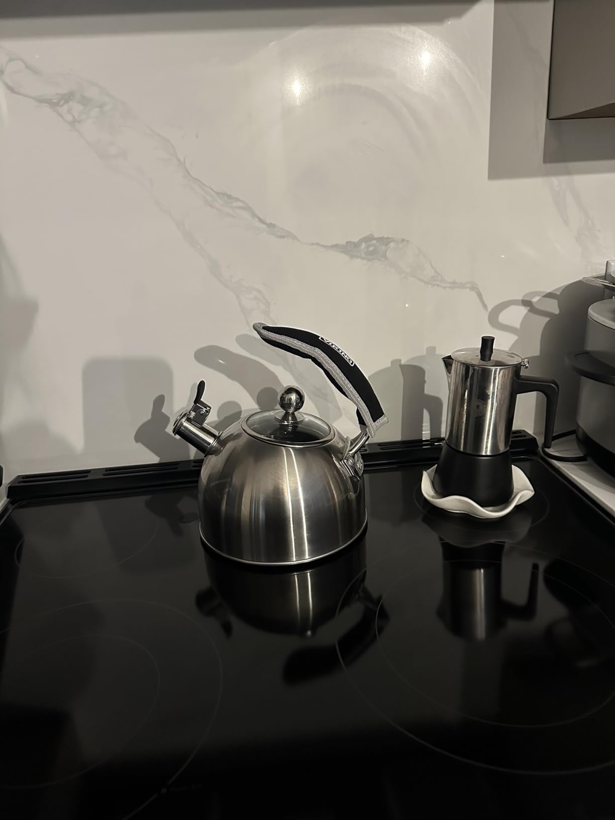 Viking 3-Ply Stainless Steel Tea Kettle, 2.6 Quart Stovetop Hot Water Pot with Tempered Glass Lid, Ergonomic Handle, Induction Ready, Slate and Blue customer photo 2