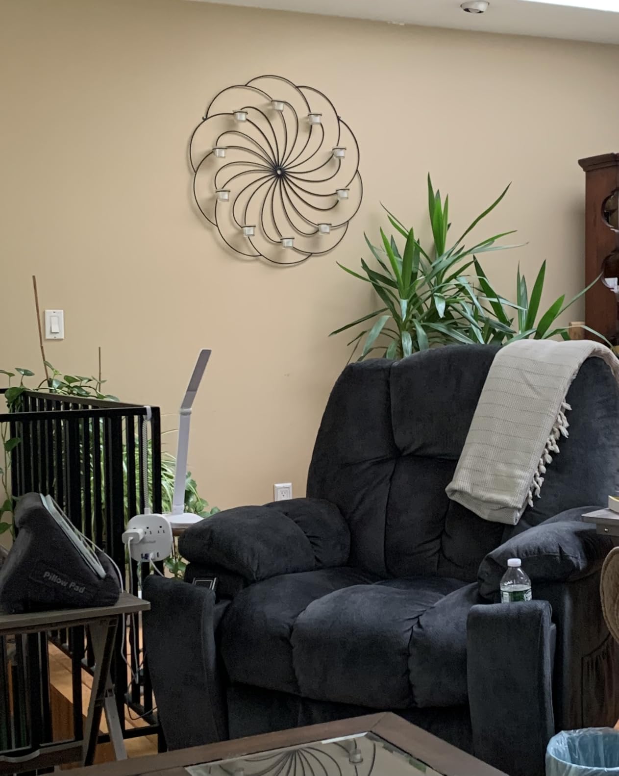 CANMOV Power Lift Recliner Chair with Massage and Heat for Elderly, Overstuffed Wide Recliners, Heavy Duty and Safety Motion Reclining Mechanism with USB Ports, 2 Concealed Cup Holders, Chocolate customer photo 2