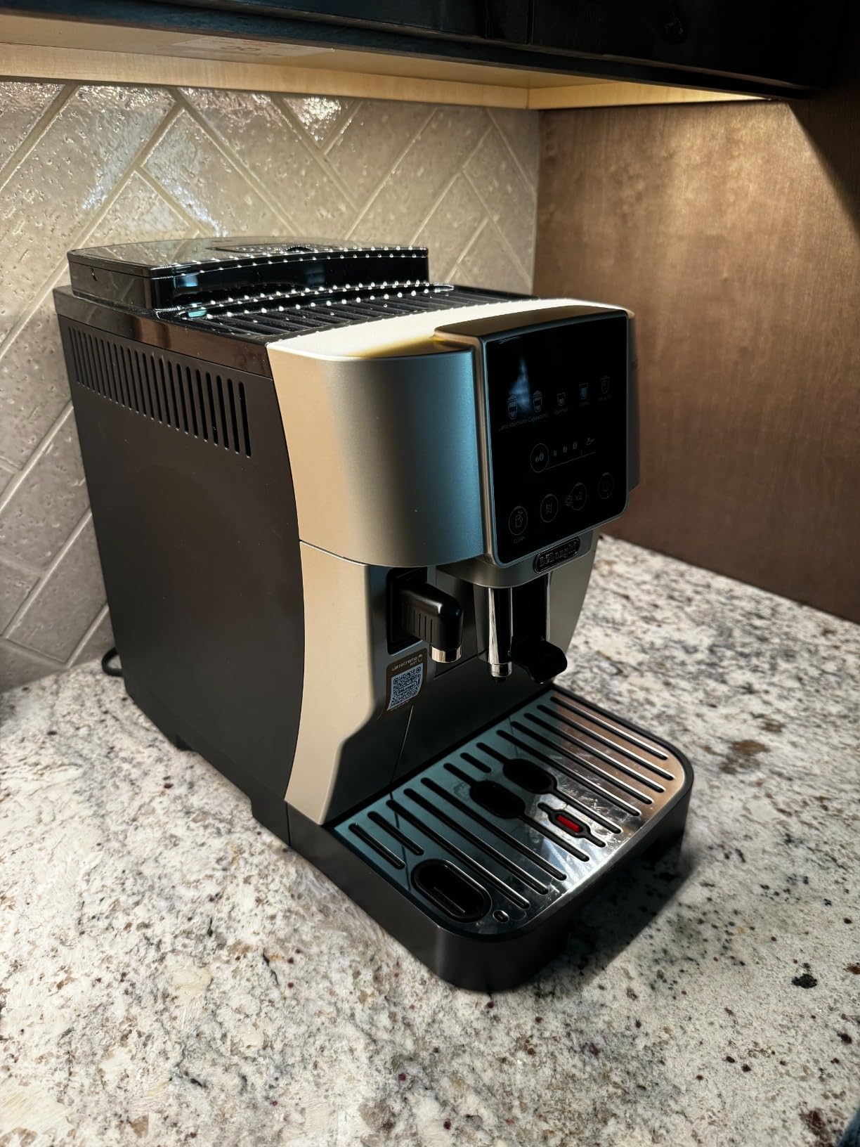De'Longhi Magnifica Start Automatic Espresso Machine, Milk Frother, Silver customer photo 2