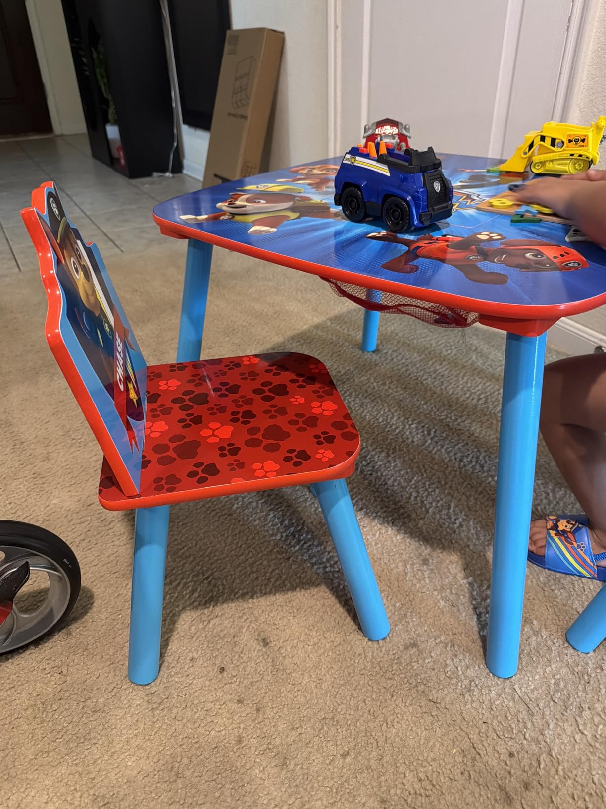 Delta Children Bluey Kids Table and Chair Set with Storage (2 Chairs Included) - Greenguard Gold Certified customer photo 1