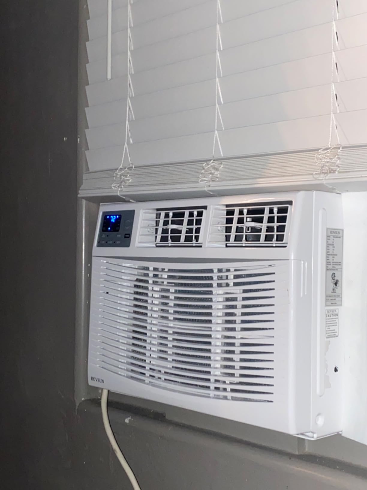 ROVSUN 8000 BTU Air Conditioner Window Unit with Heat, 4-in-1 Window AC Unit Cooler, Heater, Dehumidifier & Fan with Timer, Remote Control & Installation Kit for Rooms up to 350 Sq. Ft, 115V/60Hz customer photo 2