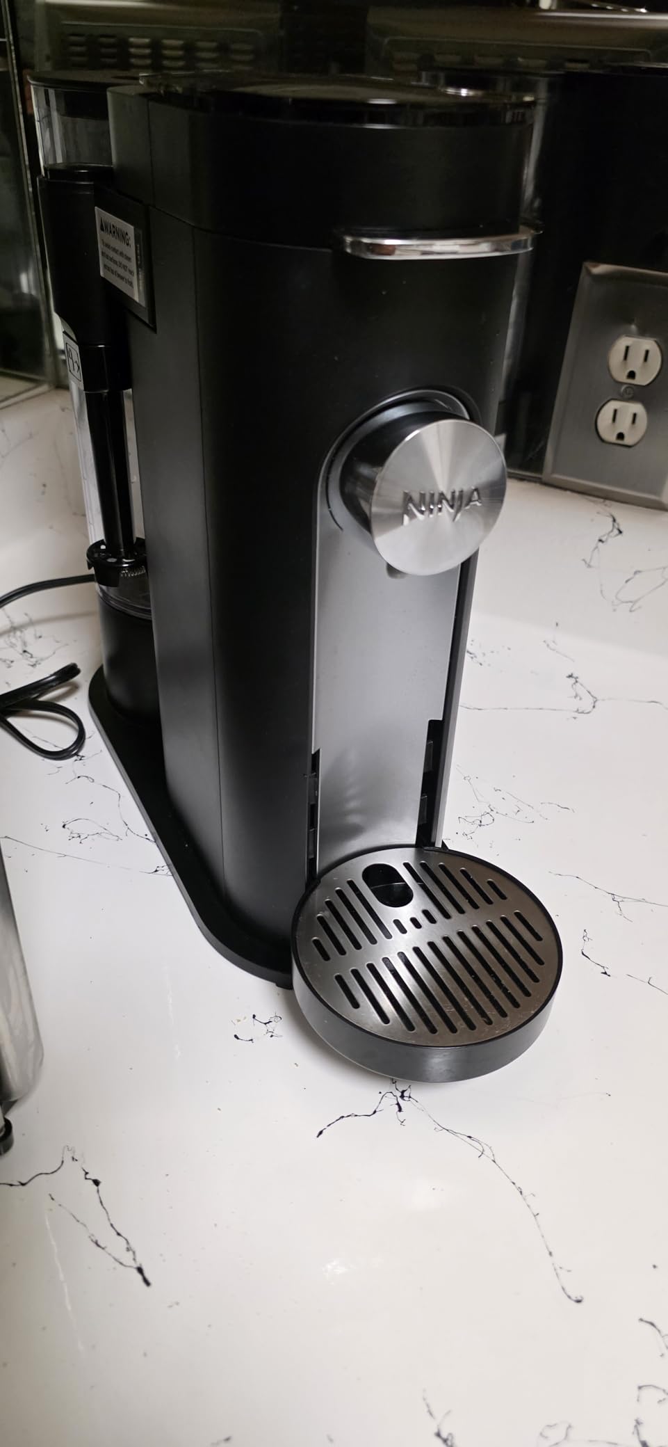 Ninja Pods & Grounds Coffee Maker, K-Cup Compatible, Sage Green, PB051SG customer photo 2