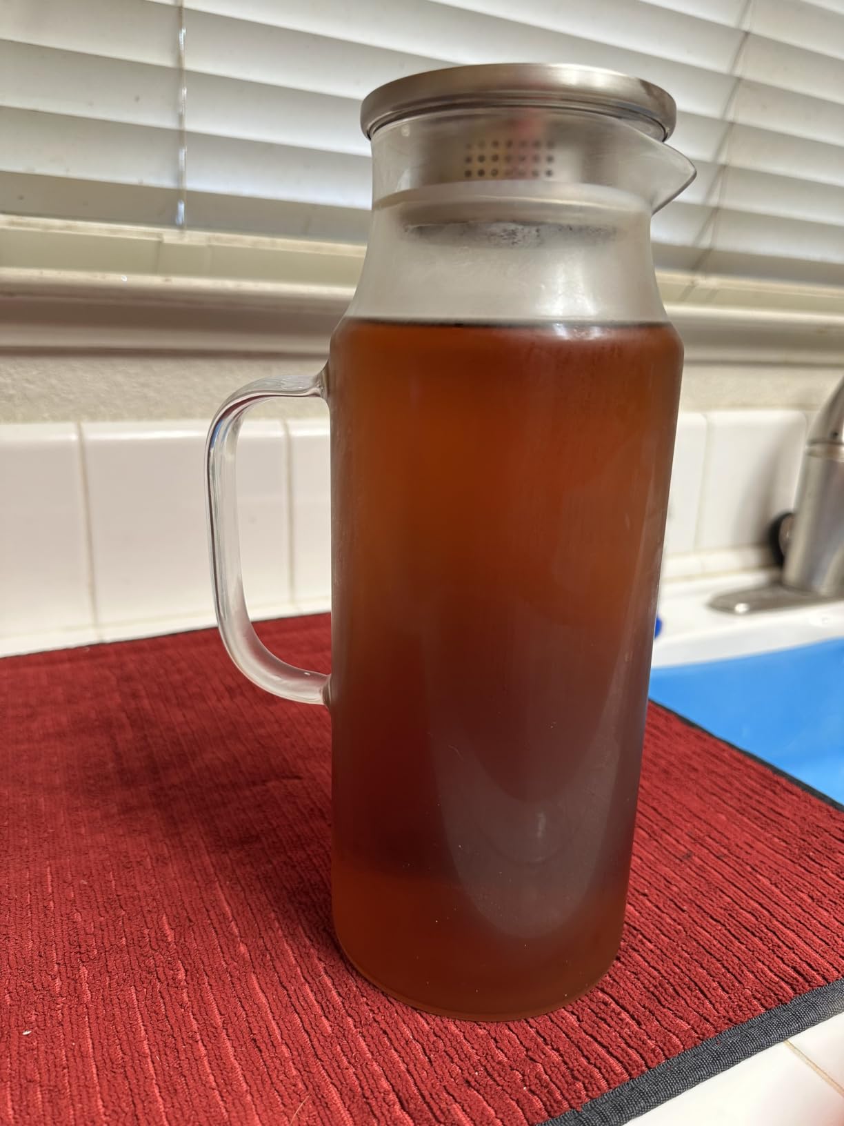 Bivvclaz 1 Gallon Glass Pitcher with Lid and Handle, Water Pitcher for Fridge, Glass Carafe for Hot/Cold Water, Large Iced Tea Jug for Coffee, Juice and Homemade Beverage customer photo 2