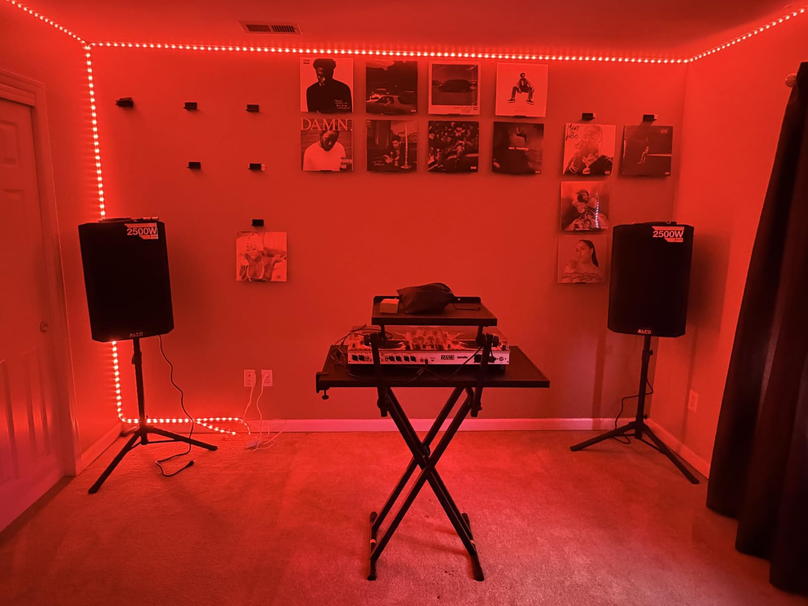 AxcessAbles Portable Two-Tier DJ Table Stand| Two Tier Piano Keyboard Stand for Sheet Music and Tablet | DJ Laptop and Controller Stand | Music Production Workstation | Booth Stand customer photo 2