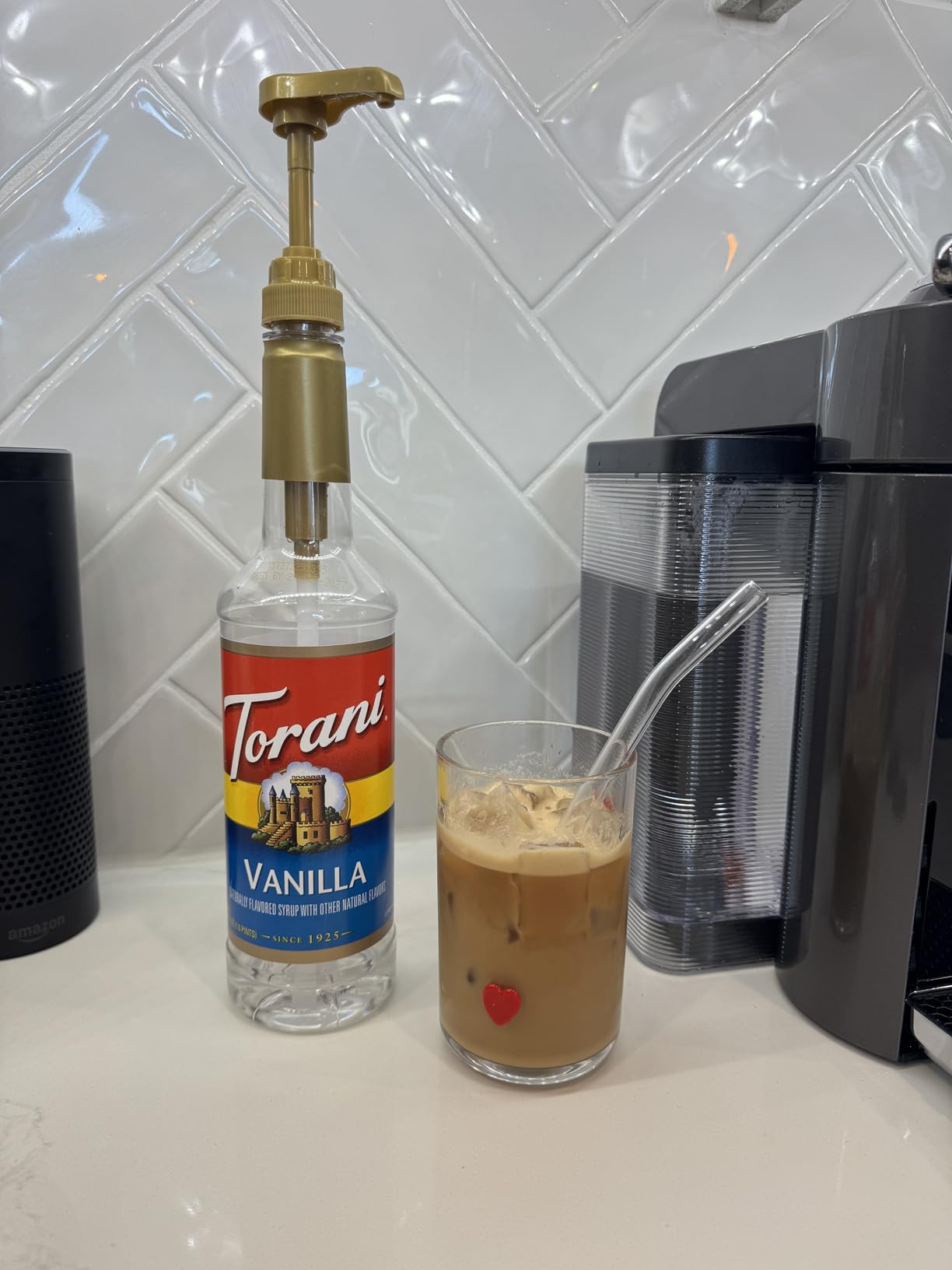 Torani Coffee Syrup, Vanilla Flavored Syrup for Drinks, Pump Included, 25.4 Fl Oz customer photo 2