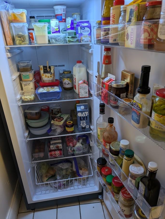 BLACK+DECKER 21.2 Cu. Ft. Convertible Freezer Refrigerator, Upright Freezer with Glass Shelves, Reversible Door,ENERGY STAR rated, Frost Free, BUC2120MS, Stainless Look customer photo 1