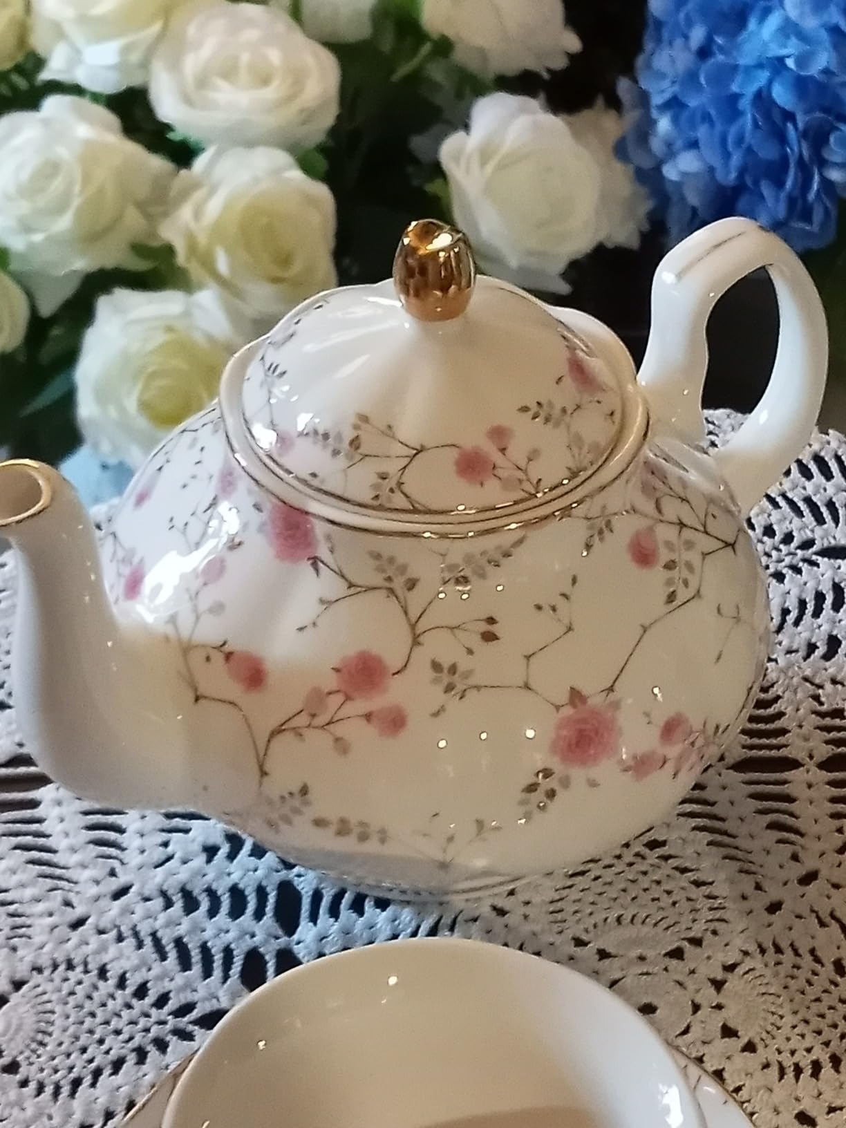 fanquare 21-Piece Blue Lace and Roses Bone China Tea Sets for Adults customer photo 1