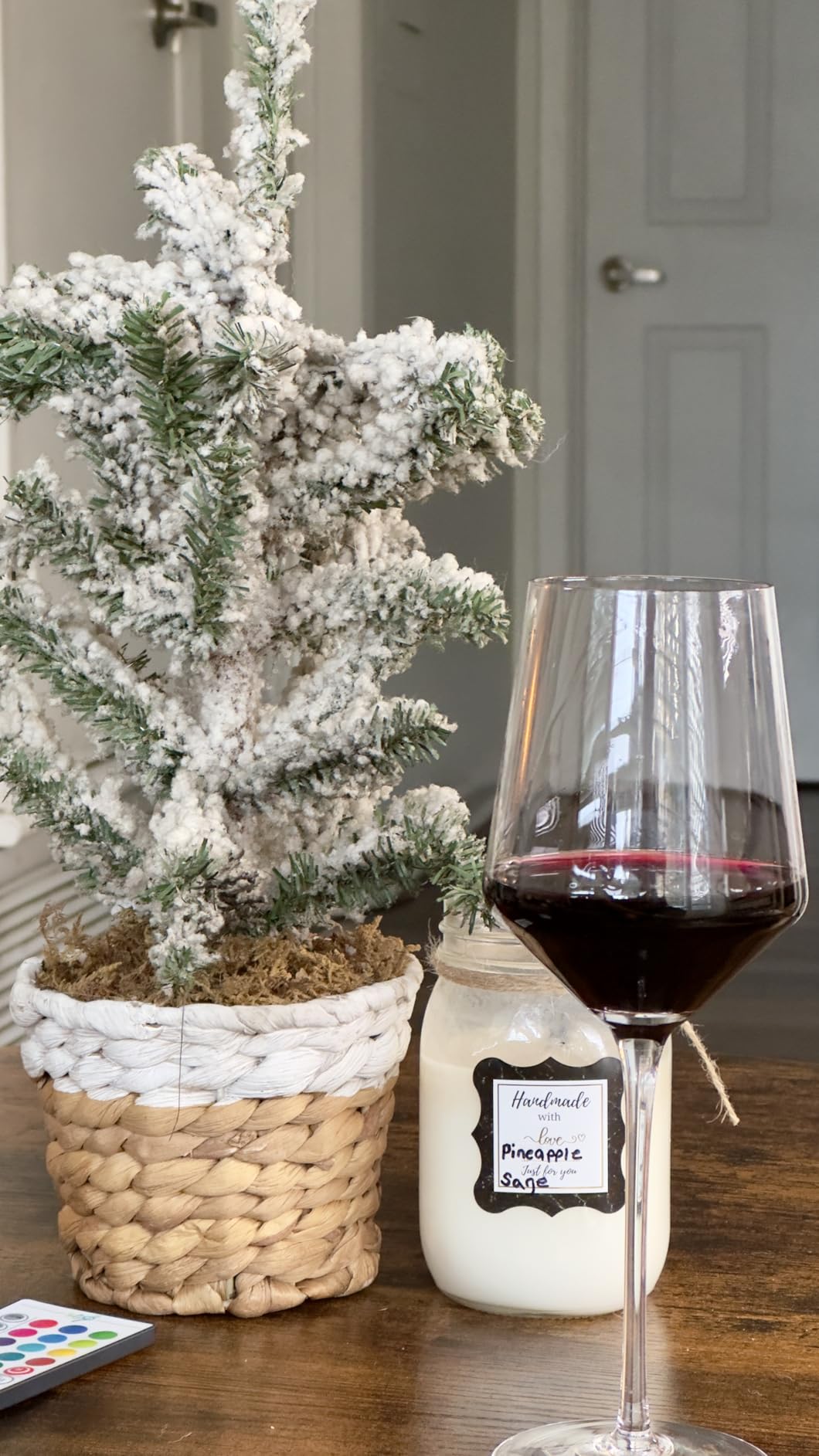 OJA Wine Glasses Set, Crystal White Hand Blown Wine Glass, Set of 4,15 oz customer photo 2
