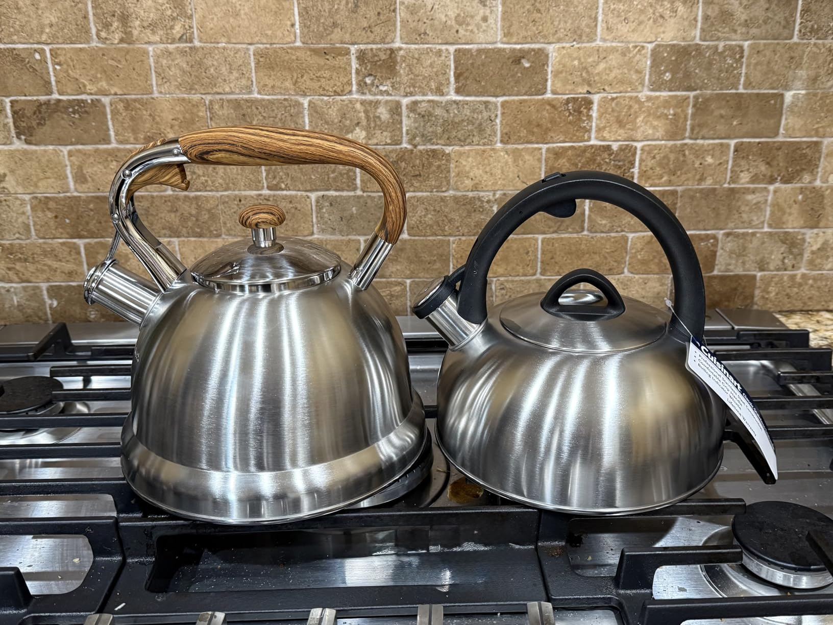 Cuisinart Professional Brushed Stainless Steel 2-QT Teakettle Water Whistling Tea Kettle customer photo 2