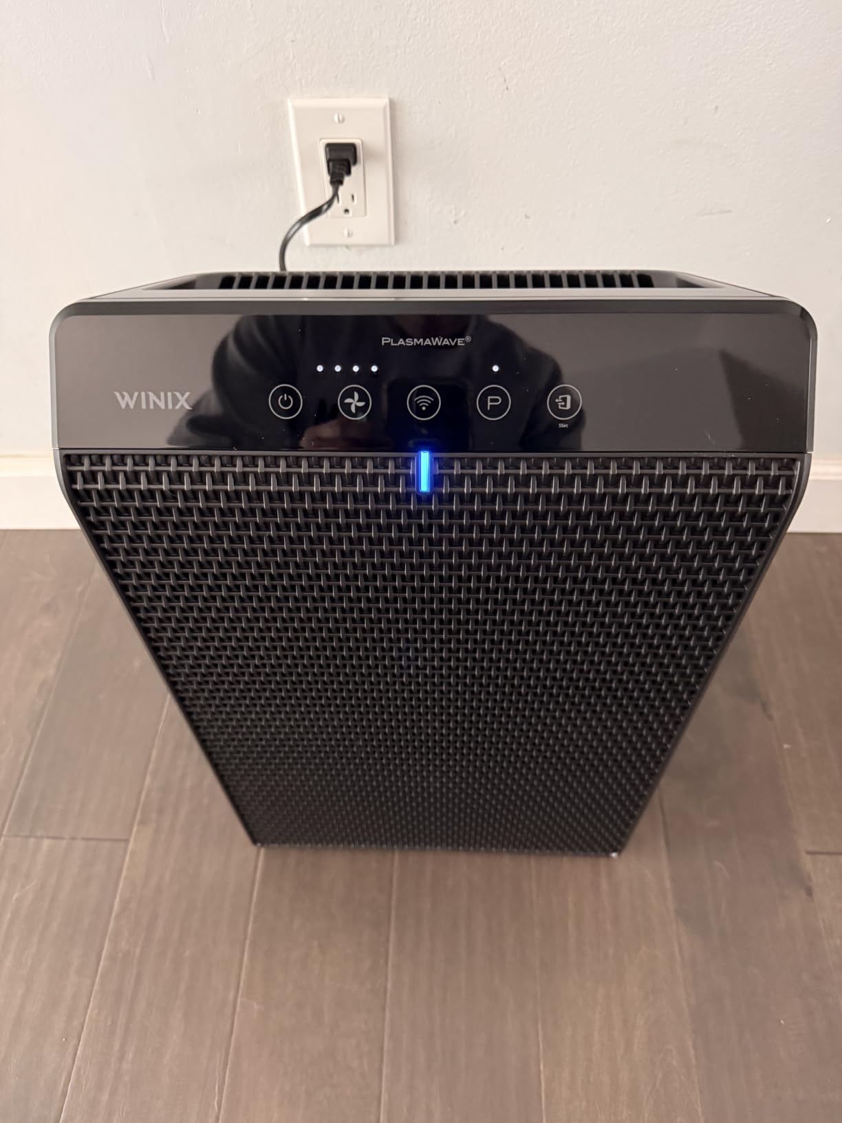 WINIX 5520 Air Purifier for Home Large Room Up to 1882 Ft² in 1 Hr With Air Quality Monitor, True HEPA, High Deodorization Carbon Filter and Auto Mode, Captures Pet Allergies, Smoke, Dust. customer photo 1