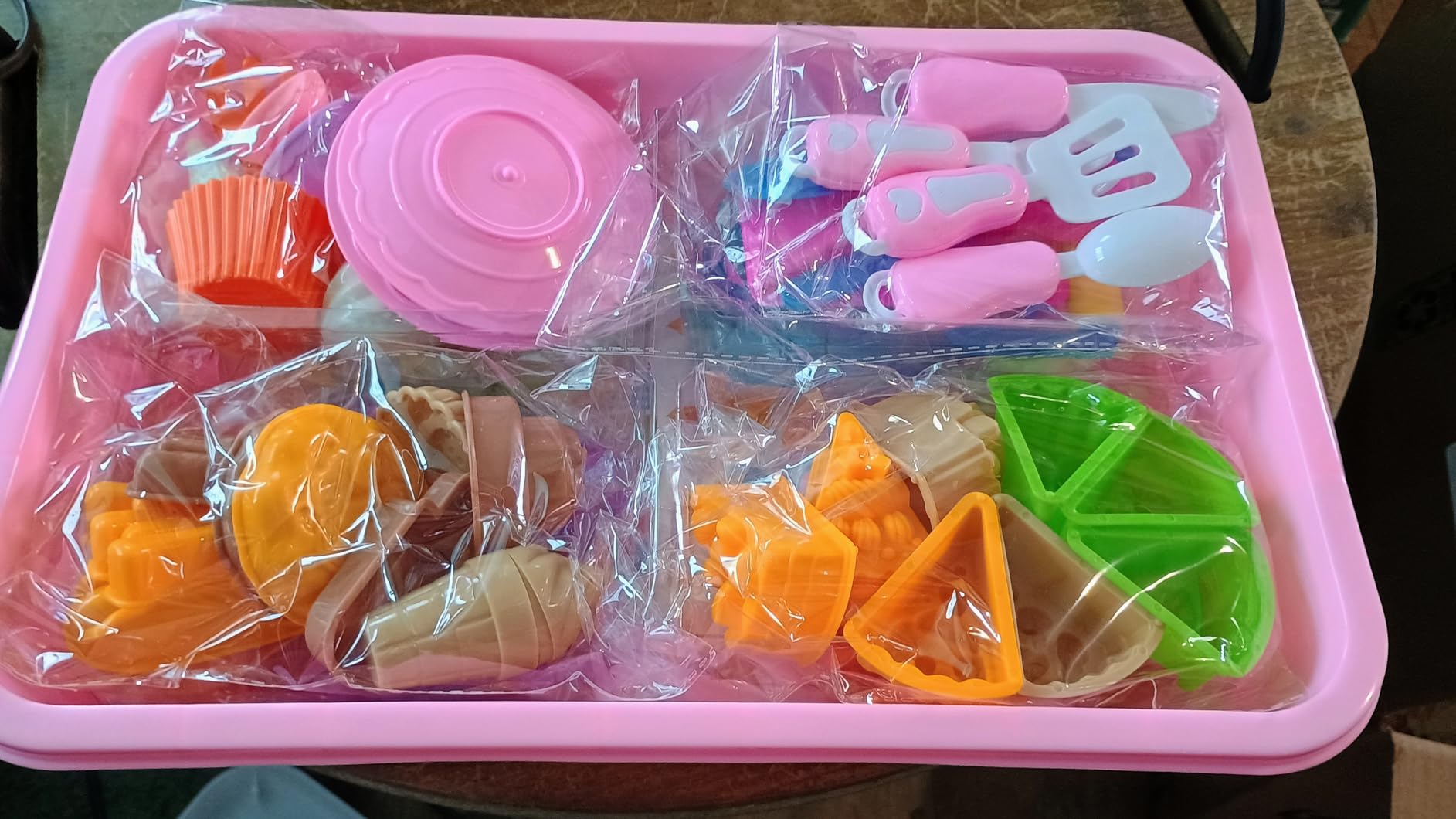 Billeeit. Cake & Ice Cream Sensory Bin Sand Toy, Fun Gift for Kids Girls 3+ customer photo 1
