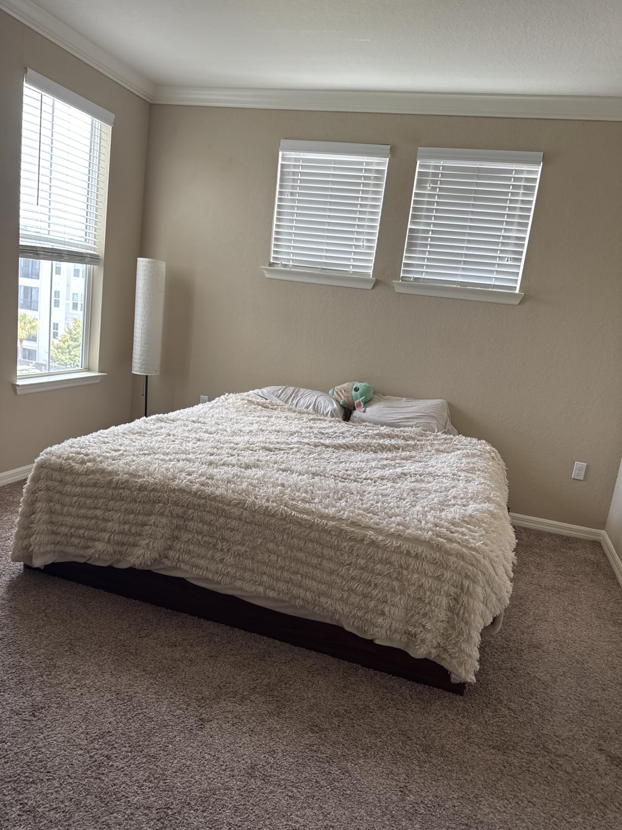 inight King Size Cooling Hybrid Mattress, 12 Inch Medium Firm, Pocket Coils customer photo 1