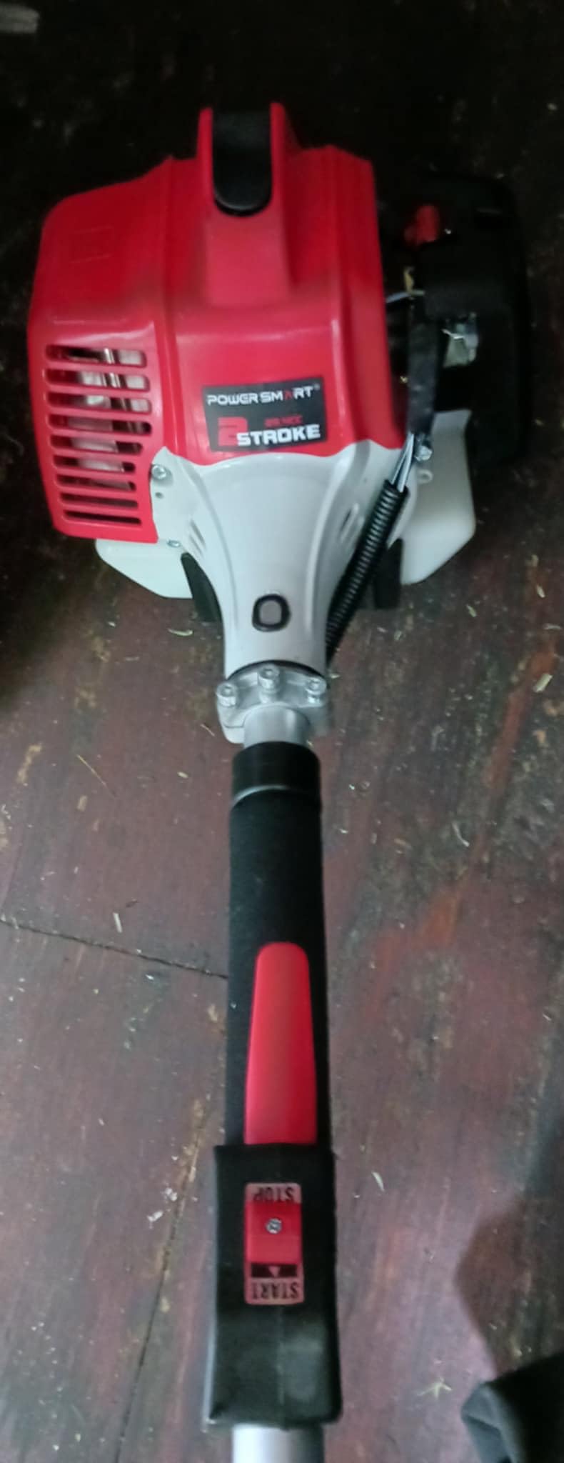 PowerSmart 25.4cc Gas Weed Wacker, 16 Inch Cutting Width with 10 Inch Blade customer photo 1