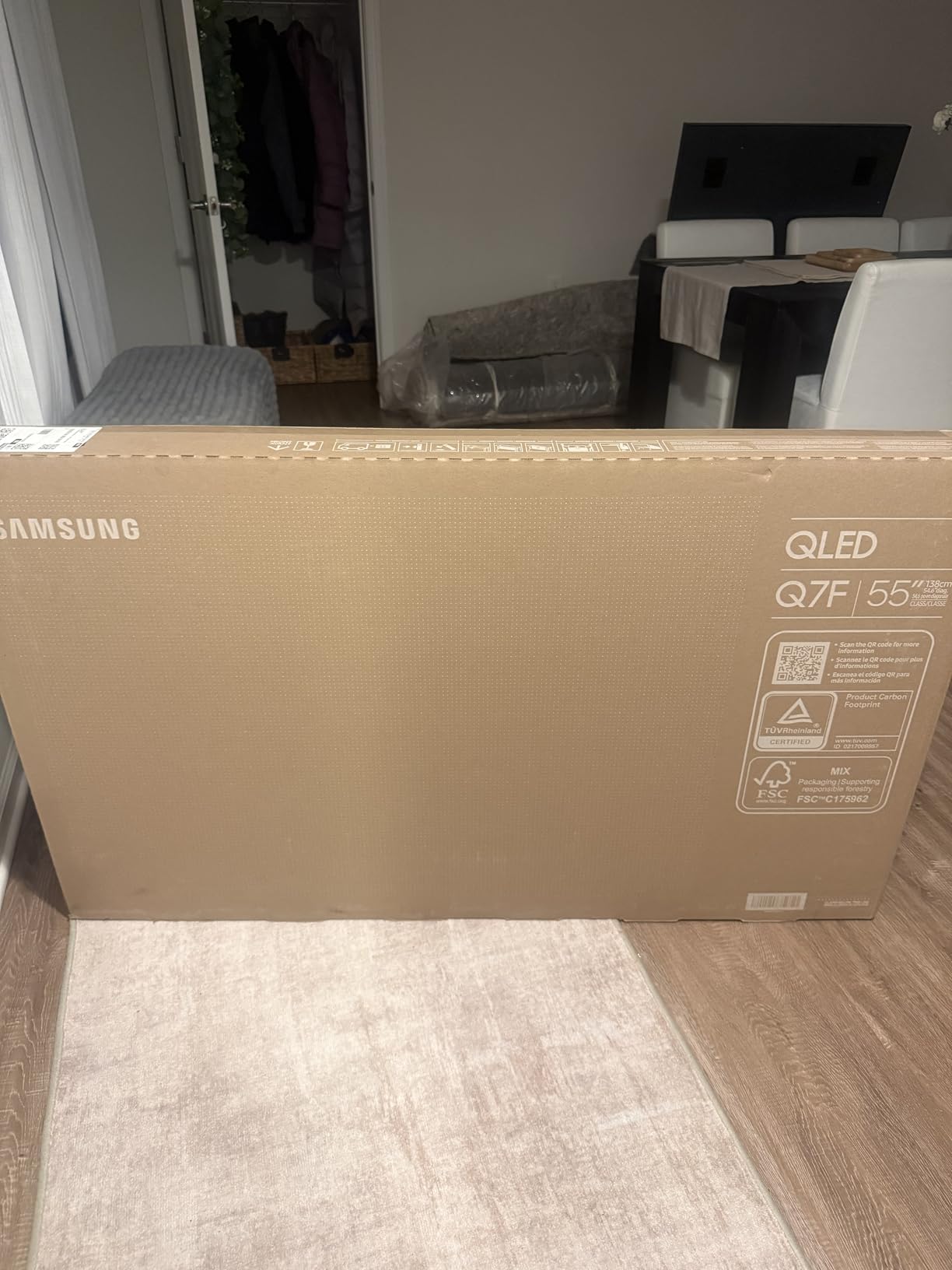 Samsung 98-Inch Class QLED Q7F Series Samsung Vision AI Smart TV (2025 Model, 98Q7F) Quantum HDR, Object Tracking Sound Lite, Q4 AI Gen1 Processor, 4K upscaling, Gaming Hub w/Alexa Built-in customer photo 1