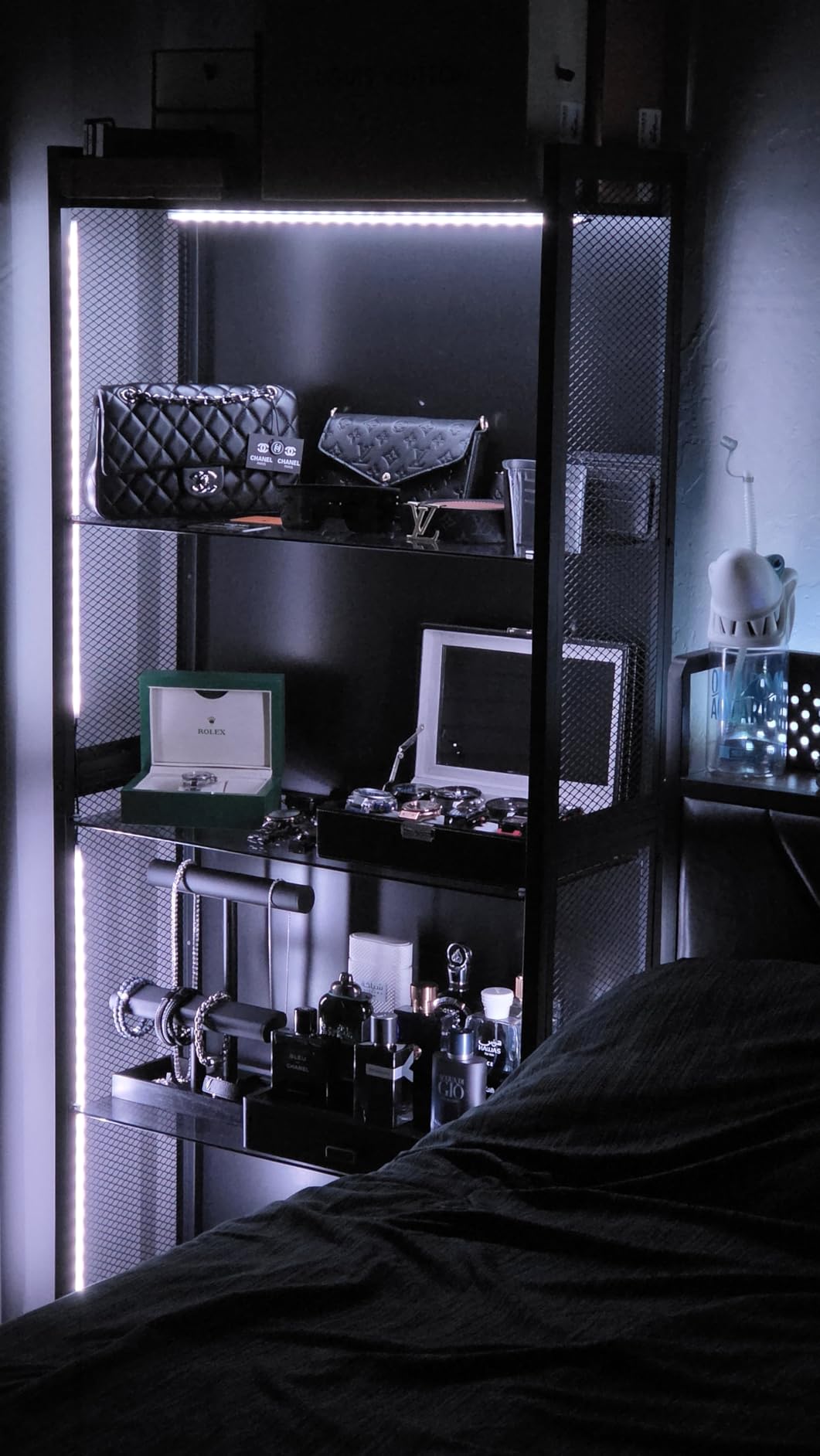 AODK Display Case with Glass Shelves & LED Lights, White Display Cabinet | 4-Tier Display Shelf with Industrial Metal Mesh, Open Storage Shelves for Collectibles, Curio Cabinet, Book Case customer photo 2